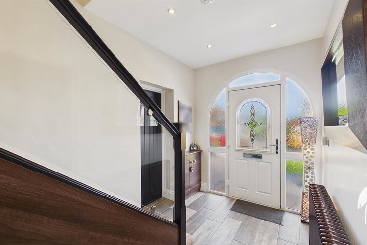 Entrance Hall - Picture 16 of 43