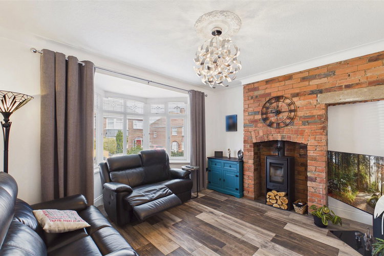 Sitting Room - Picture 4 of 43