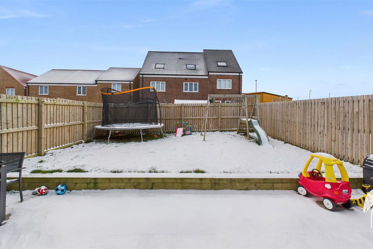 Outside - Picture 21 of 23