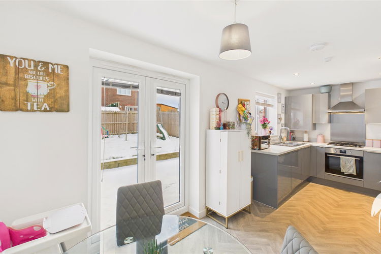 Kitchen & Dining Area - Picture 7 of 23