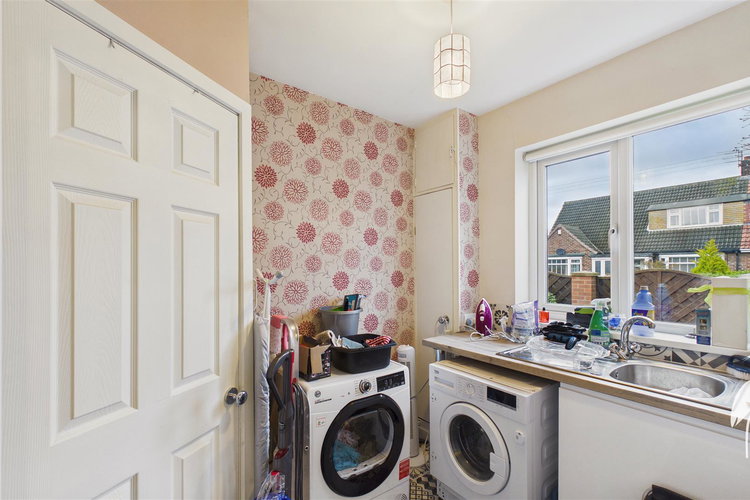 Utility - Picture 13 of 36