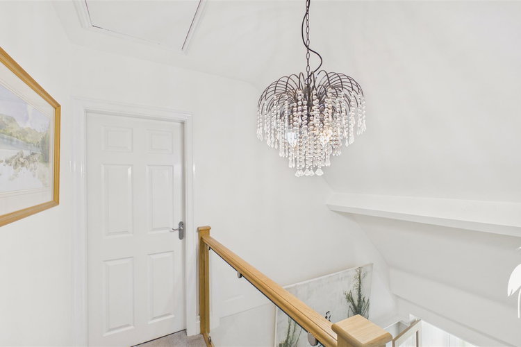 First Floor Landing - Picture 22 of 36