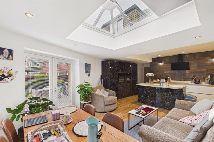 Open Plan Kitchen And Living Area - Picture 4 of 36