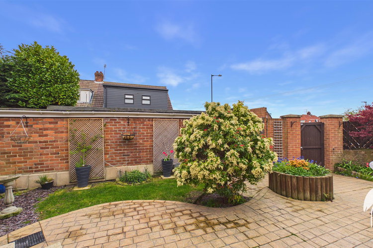 Outside - Picture 32 of 36