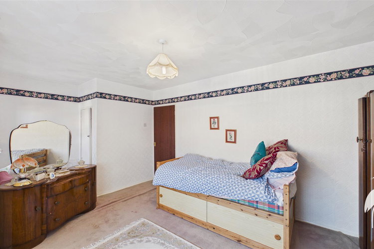 Bedroom 1 - Picture 14 of 21