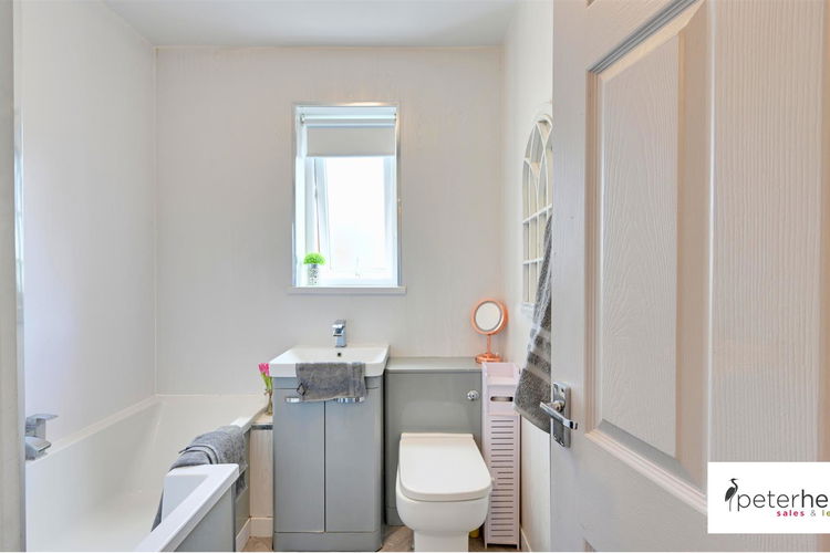 Bathroom - Picture 14 of 24
