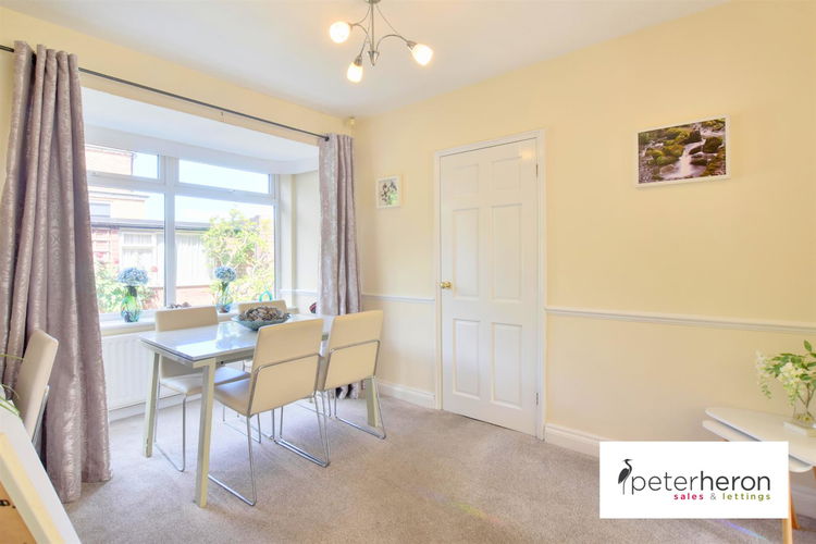 Dining Room - Picture 4 of 19