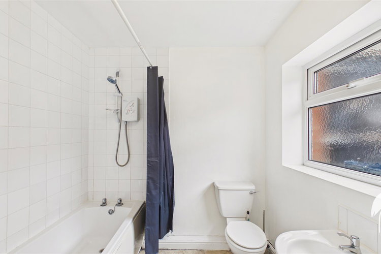 Bathroom - Picture 14 of 18