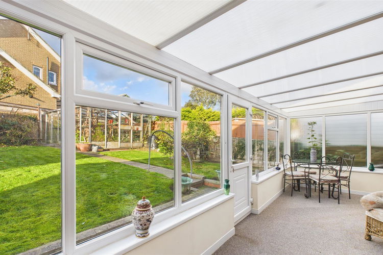 Conservatory - Picture 8 of 16