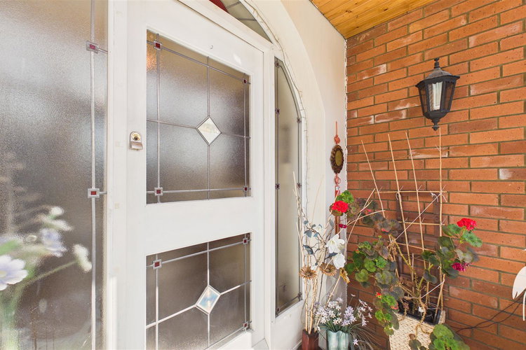 Entrance Porch - Picture 12 of 24