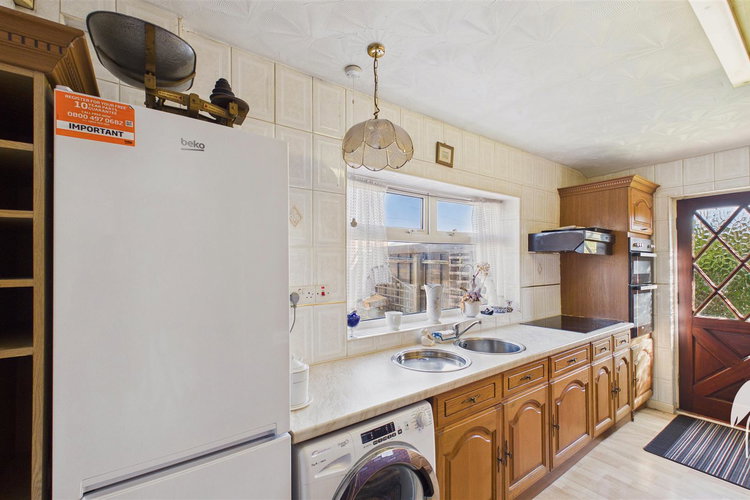 Kitchen - Picture 8 of 24