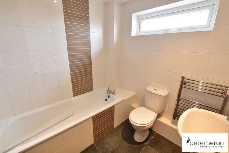 Bathroom - Picture 10 of 10