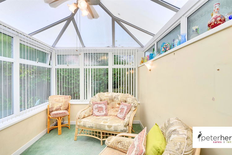Conservatory - Picture 9 of 18