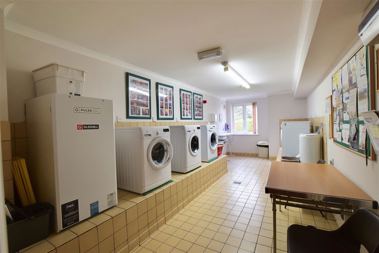 Residents Lounge & Laundry Room - Picture 11 of 16