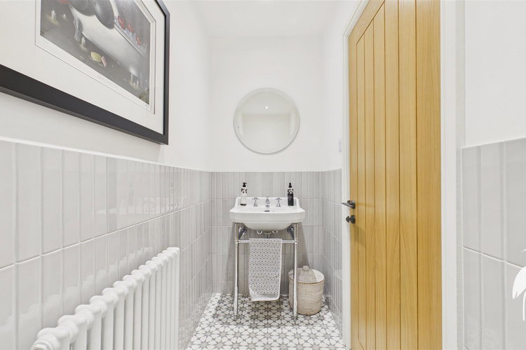 Cloakroom/WC - Picture 27 of 65