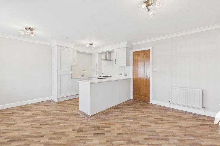 Open Plan Living Room and KItchen - Picture 4 of 13