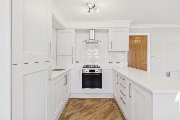 Open Plan Living Room and KItchen - Picture 6 of 13