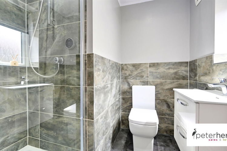 En-Suite - Picture 17 of 35