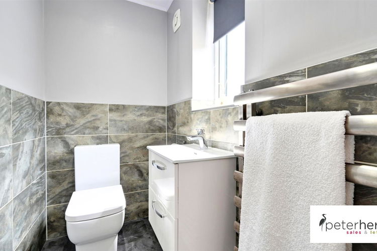 En-Suite - Picture 18 of 35