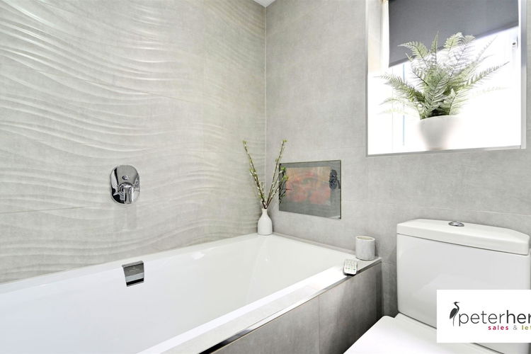 Bathroom - Picture 27 of 35