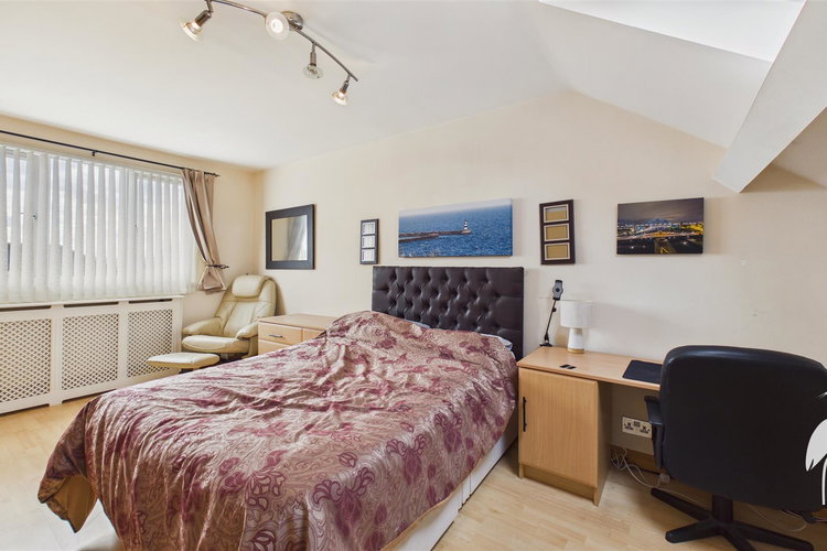 Bedroom 2 - Picture 18 of 26