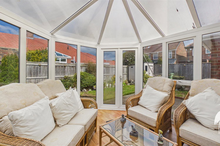 Conservatory - Picture 8 of 26