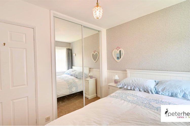 Bedroom 2 - Picture 15 of 21