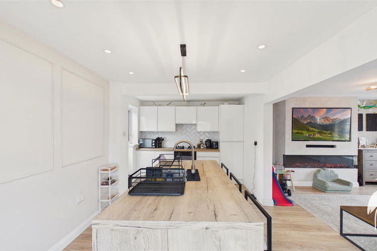 Dining Kitchen - Picture 6 of 17