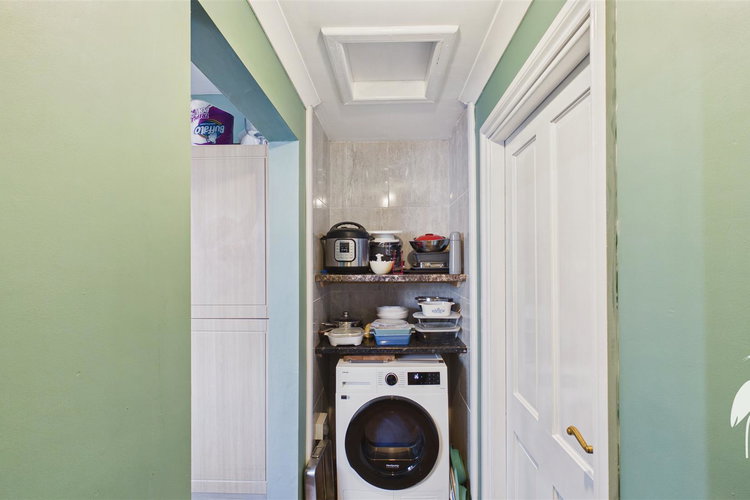 Rear Hall - Picture 13 of 22