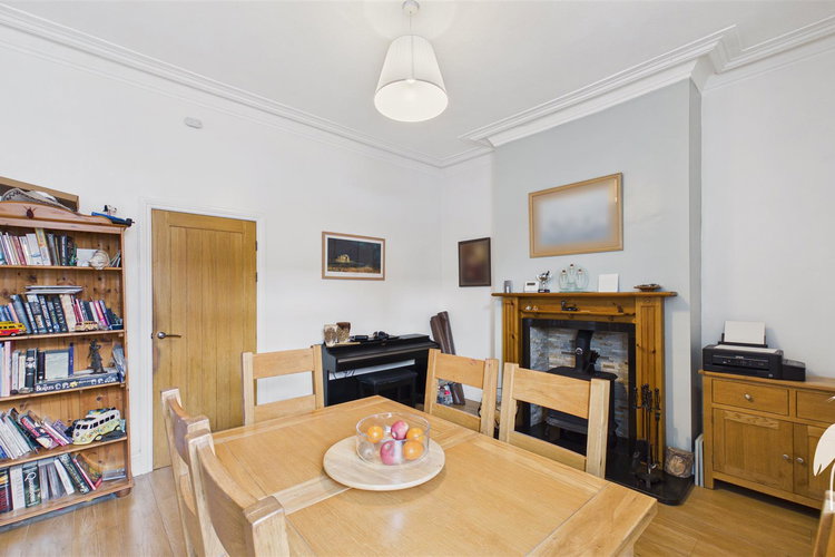Dining Room - Picture 7 of 22