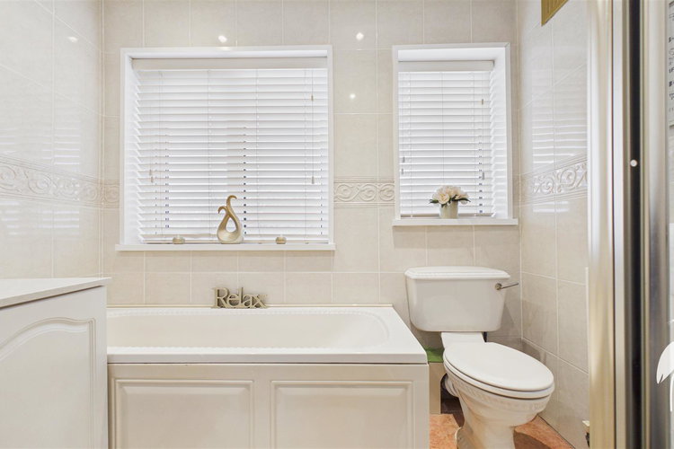 Bathroom - Picture 20 of 26