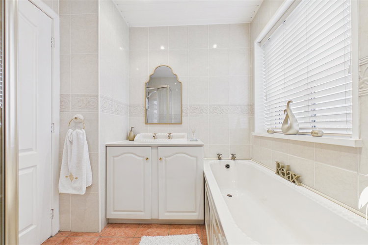 Bathroom - Picture 21 of 26