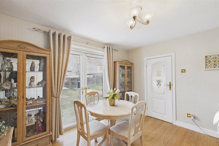 Dining Room - Picture 6 of 26