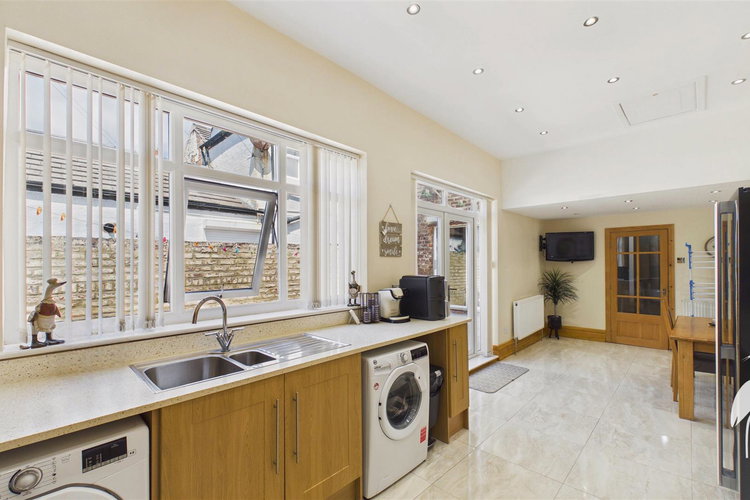 Open Plan Kitchen/Diner - Picture 11 of 39