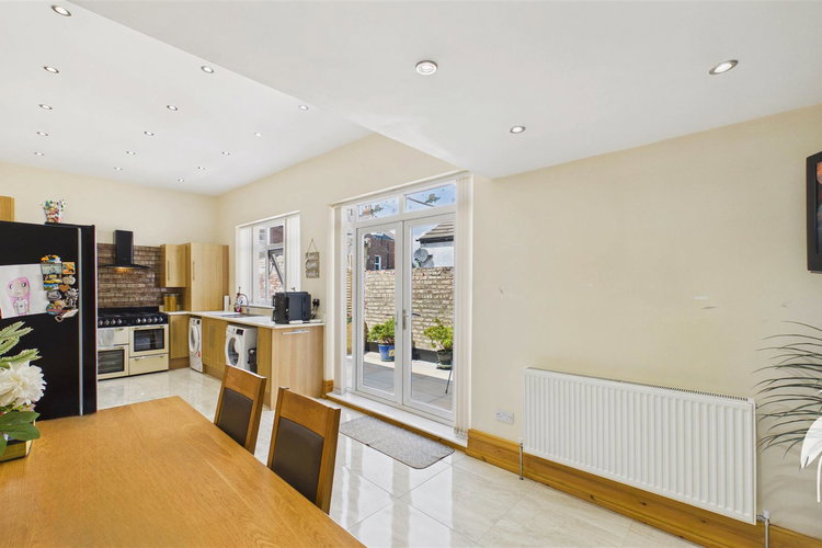 Open Plan Kitchen/Diner - Picture 12 of 39