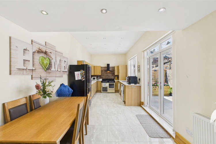 Open Plan Kitchen/Diner - Picture 7 of 39