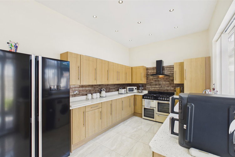 Open Plan Kitchen/Diner - Picture 10 of 39