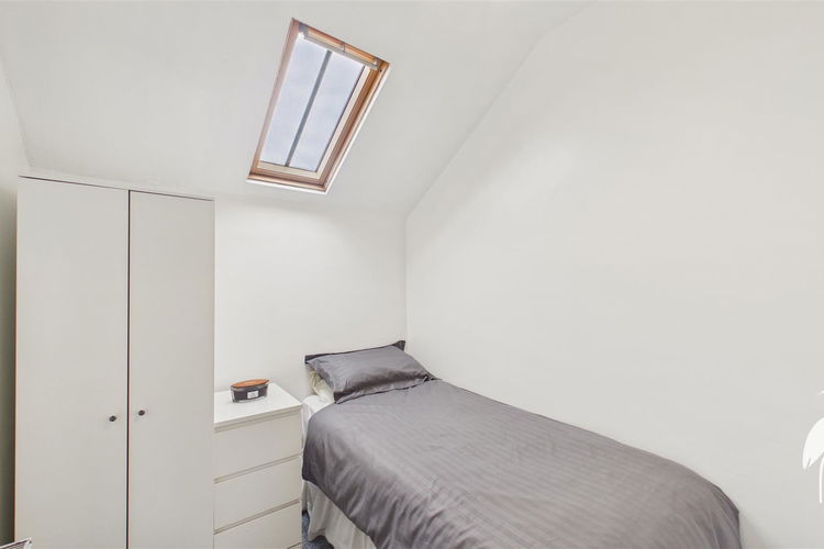 Bedroom 3 - Picture 23 of 25