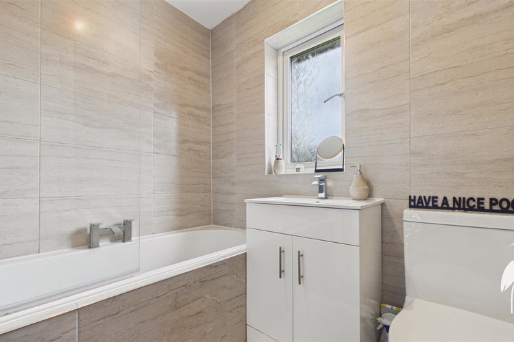 Bathroom - Picture 17 of 22