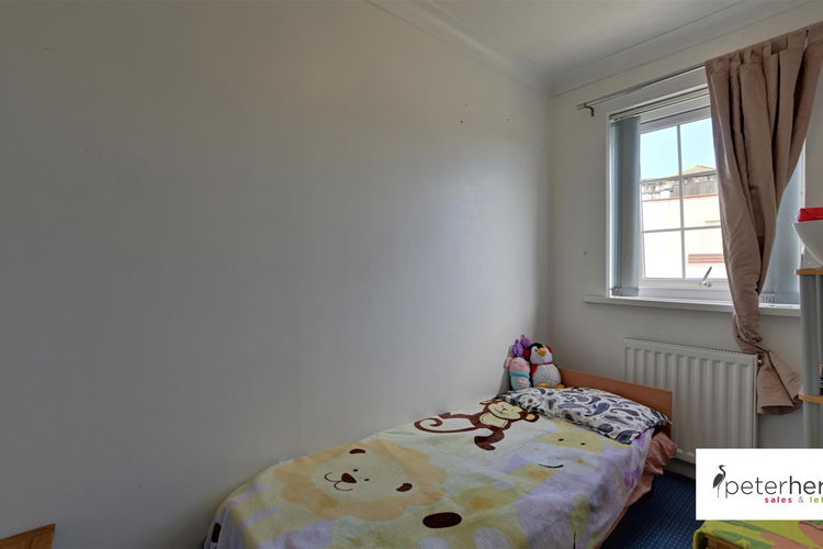 Bedroom 2 - Picture 6 of 8