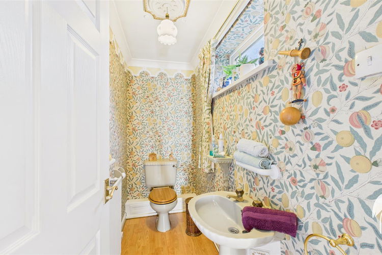 Cloakroom/WC - Picture 11 of 26