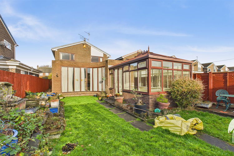 Outside - Picture 23 of 26