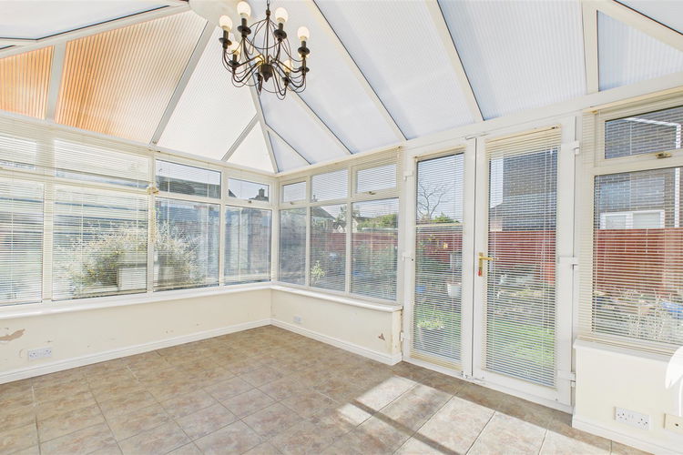 Conservatory - Picture 7 of 26