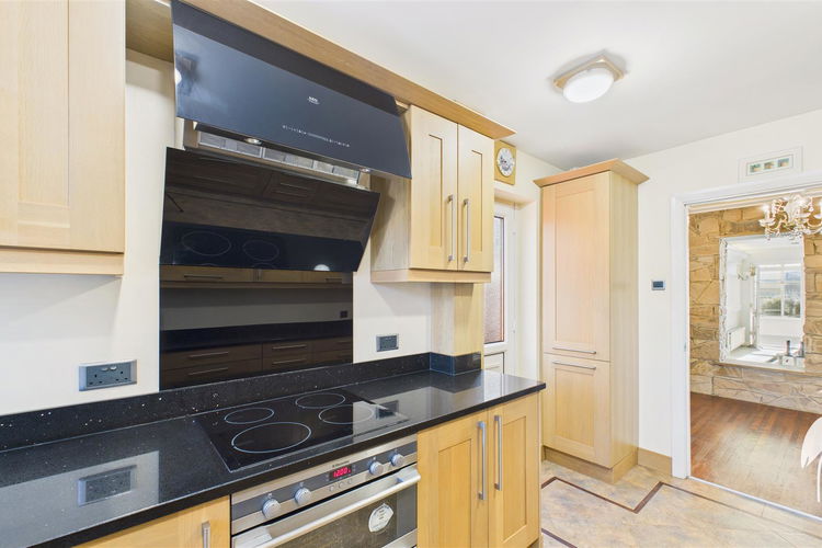 Kitchen - Picture 10 of 26