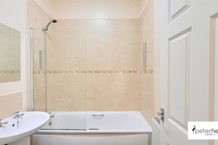 Bathroom - Picture 11 of 14