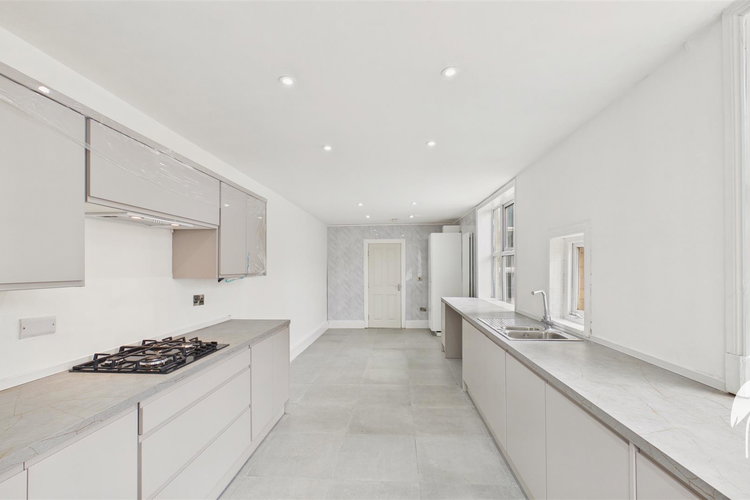 Dining Kitchen - Picture 12 of 31
