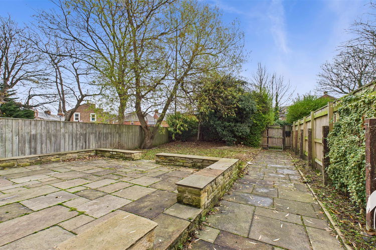 Outside - Picture 24 of 26