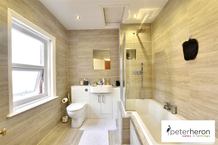 Bathroom - Picture 13 of 15