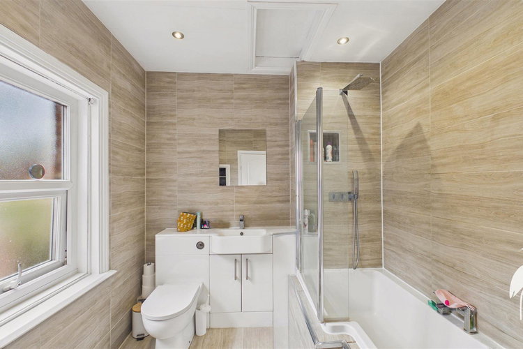 Bathroom - Picture 12 of 20