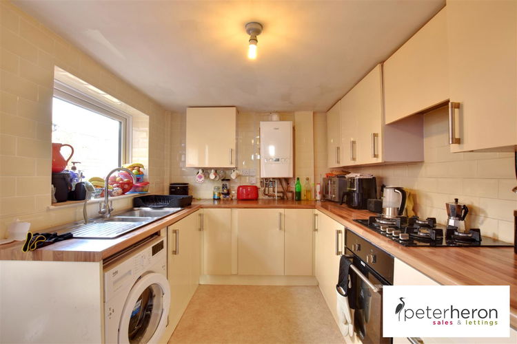 Kitchen - Picture 6 of 15